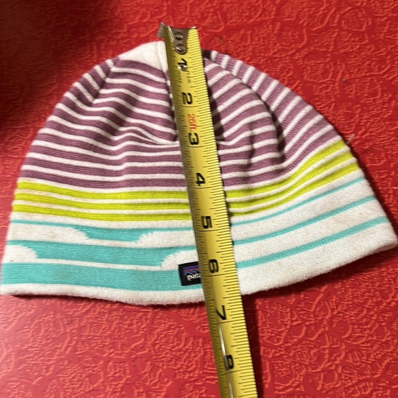 Patagonia hat youth size small, good condition - Picture 3 of 4